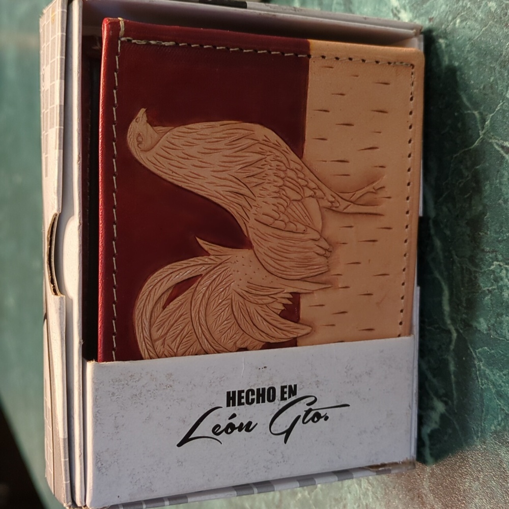 Men's wallet handmade Genuine Leather. Cartera Cincelada Hecho en México